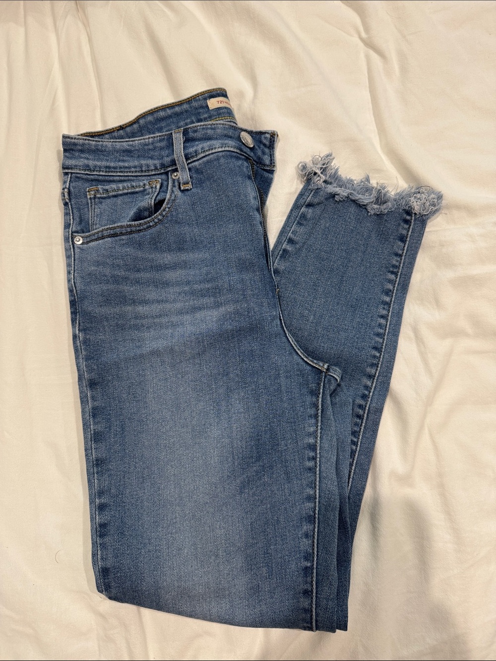 Levi's High Rise Skinny - Picture 6 of 7